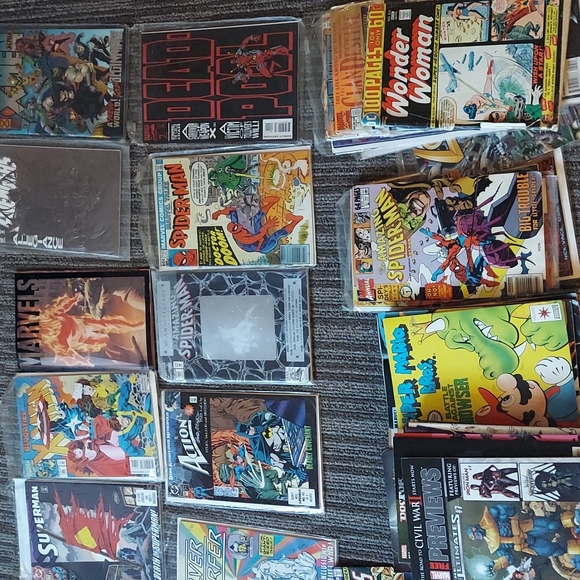 Old comic books - Picture 3 of 3